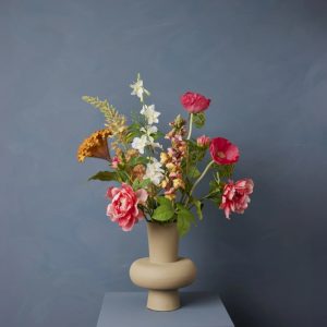 Madame Fleurie Hygge Boeket – Luxe Zijden bloemen in Warme Koraaltinte