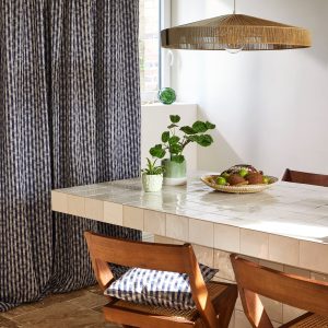 Madura Gordijn Castin natuurlijk en marien 138×280 cm Madura Gordijn Castin natuurlijk en marien 138×280 cm
