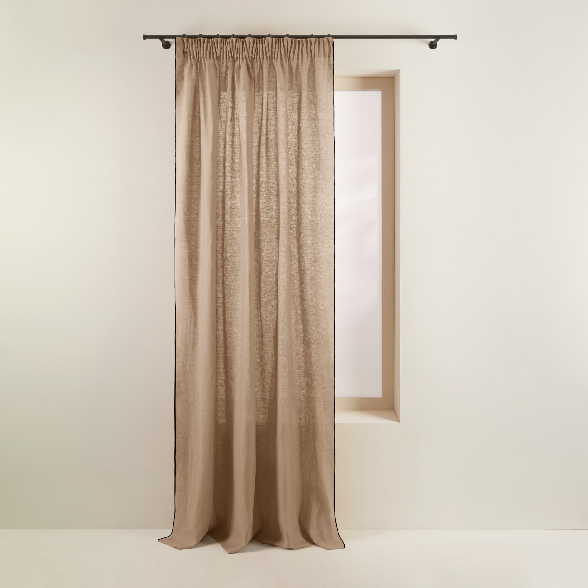 Madura Gordijn Carlina zandhommel en zwarte hommel 200x280 cm