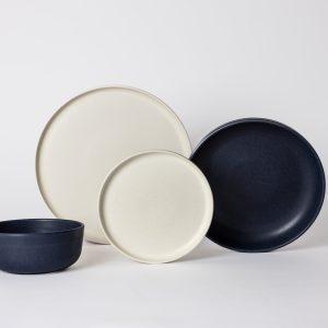 Mimo Homeware serviesset Dreamy Ivory & Midnight Blue – 4-delig – 2 pe Mimo Homeware serviesset Dreamy Ivory & Midnight Blue – 4-delig – 2 pe