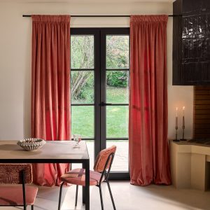 Madura Gordijn Dalila roze perzik 135×280 cm Madura Gordijn Dalila roze perzik 135×280 cm