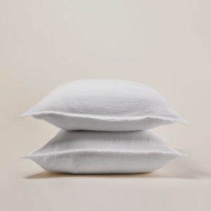 Madura Set van 2 kussenslopen Lou katoen wit 65×65 cm Madura Set van 2 kussenslopen Lou katoen wit 65×65 cm
