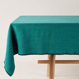 Madura Rechthoekig tafelkleed Nino lagune en zwarte slinger 140×250 cm Madura Rechthoekig tafelkleed Nino lagune en zwarte slinger 140×250 cm