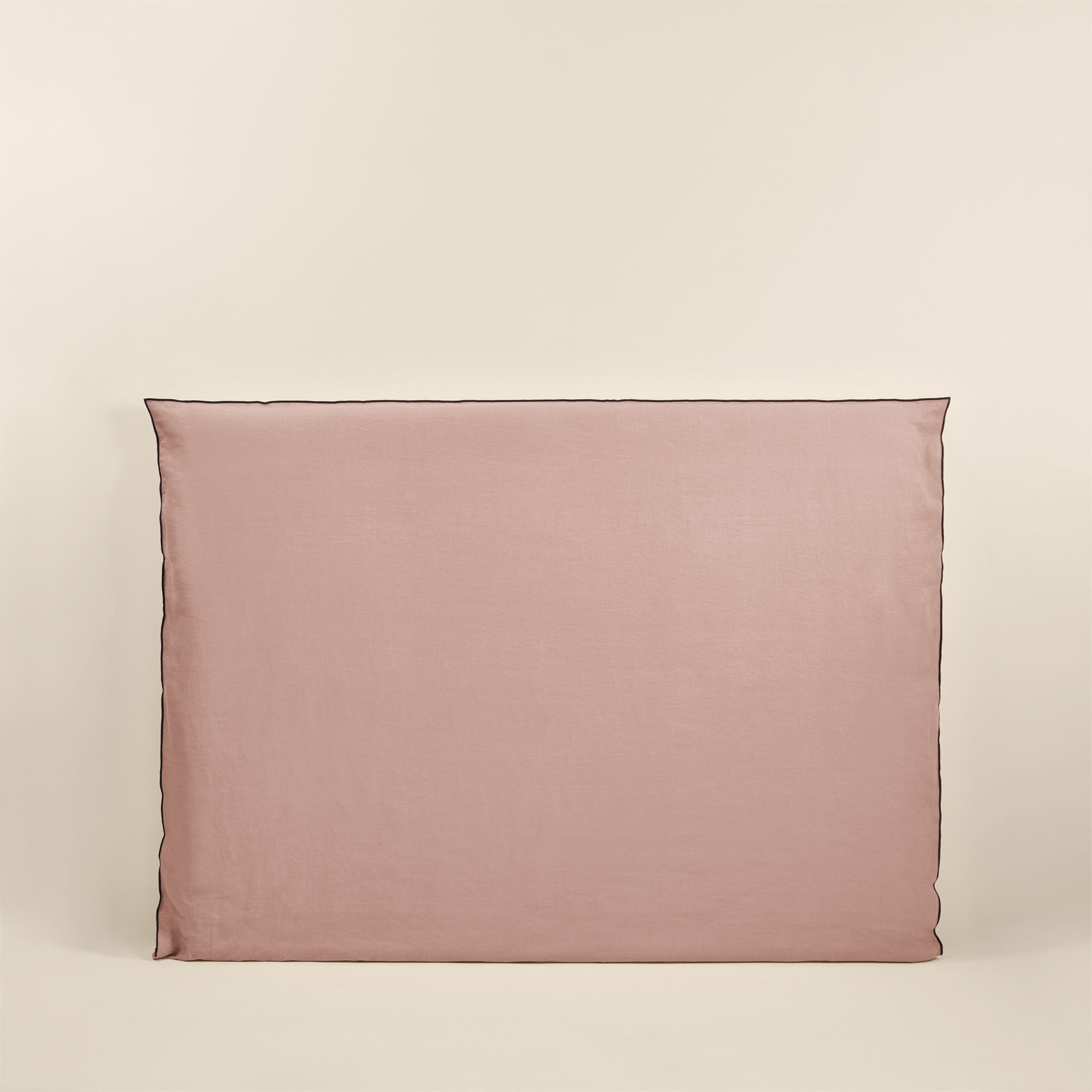 Madura Hoes voor hoofdbord Carlina poederroze en zwarte hommel 210x134