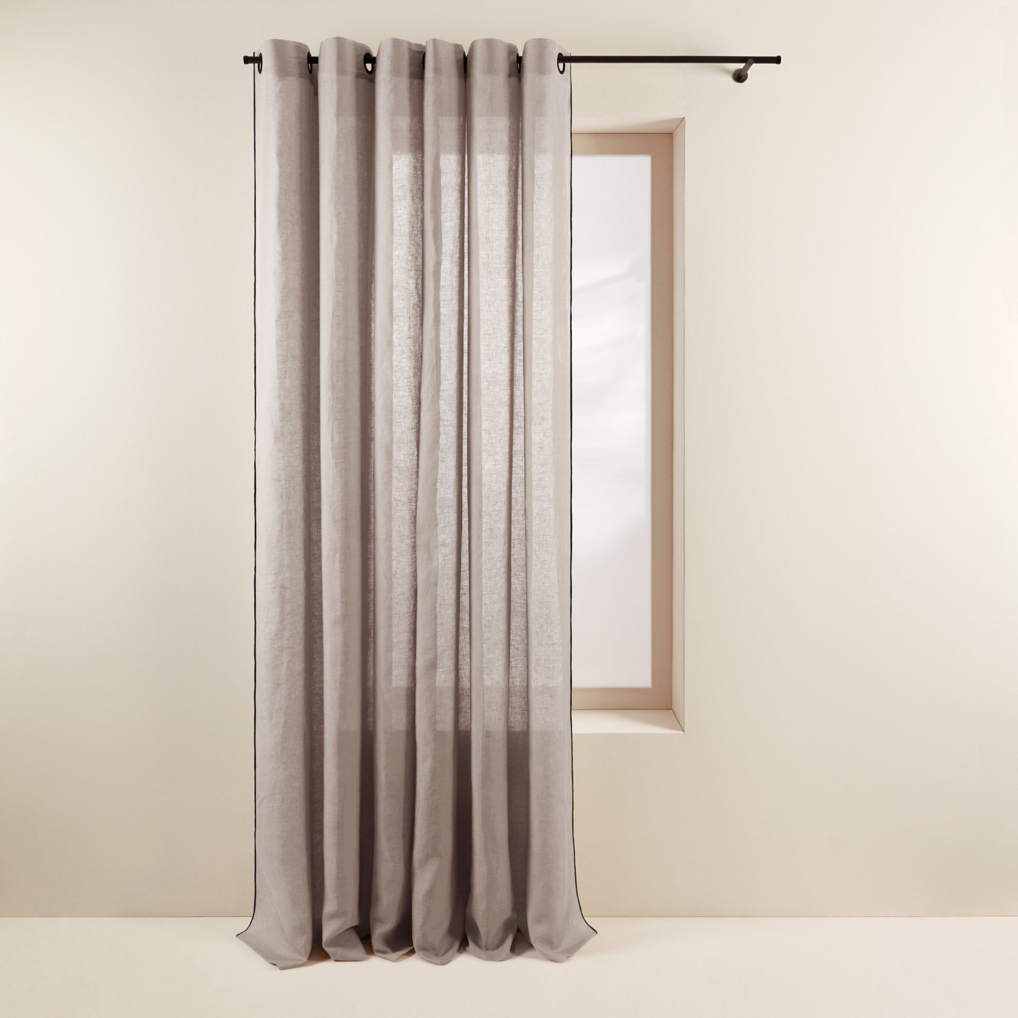 Madura Gordijn Carlina snaar en zwarte hommel 200x280 cm