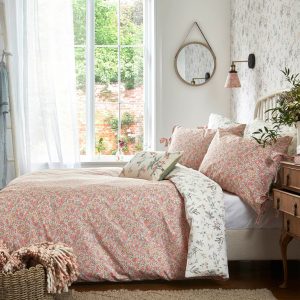 Laura Ashley Dekbedovertrek tweepersoons Loveston Coral Pink 200cm x 2 Laura Ashley Dekbedovertrek tweepersoons Loveston Coral Pink 200cm x 2