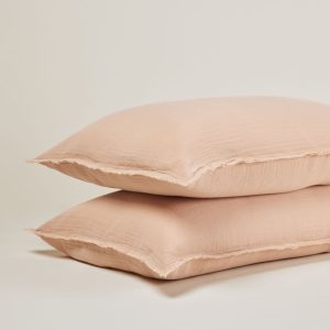 Madura Set van 2 kussenslopen Lou roze perzik 50×75 cm Madura Set van 2 kussenslopen Lou roze perzik 50×75 cm