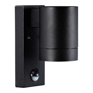 Nordlux Tin Wandlamp Buiten – Sensor – Ø7,6cm – GU10 – IP54 – Zwart Nordlux Tin Wandlamp Buiten – Sensor – Ø7,6cm – GU10 – IP54 – Zwart