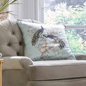 Laura Ashley Sierkussen Belvedere Duckegg 50x50cm Laura Ashley Sierkussen Belvedere Duckegg 50x50cm